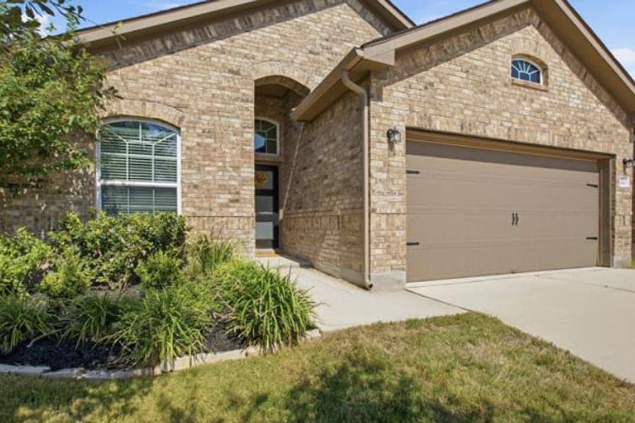 1061 Blue Oak Blvd, San Marcos, TX 78666