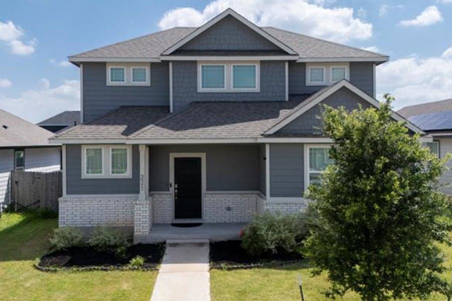 221 Banff Dr, Kyle, TX 78640